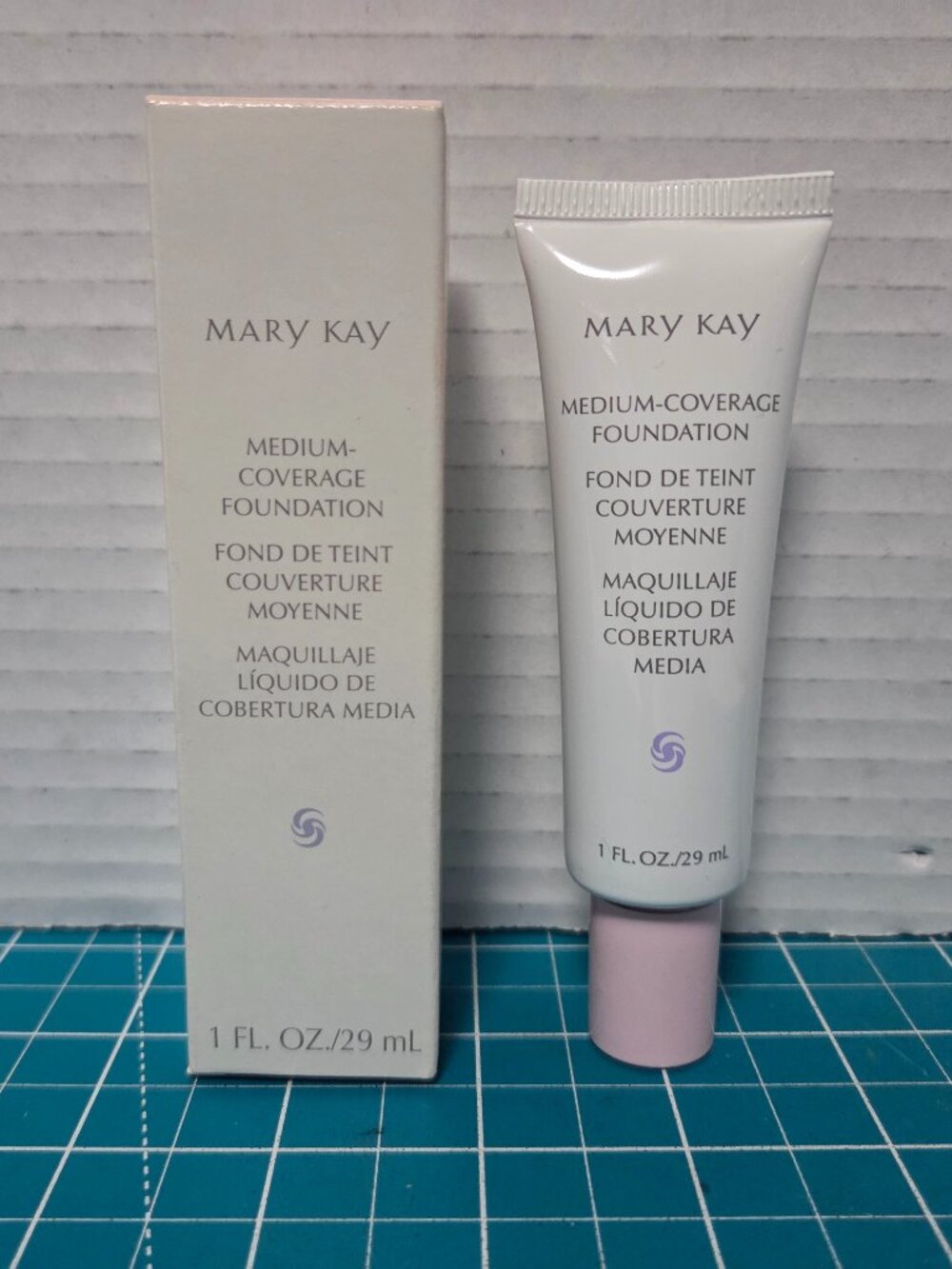 Mary Kay Medium Coverage Foundation 1 oz Ivory 104 355100 Normal oily New in Box